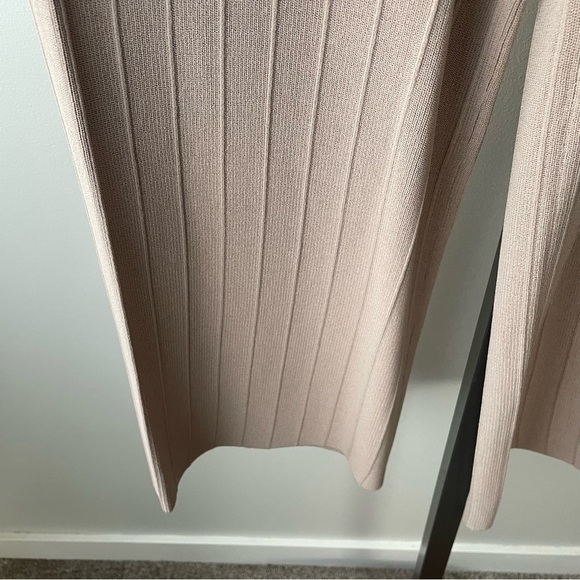 Joseph Ribkoff Wide Leg Pleated Tan Pull On Cropped Pant High Rise Size Small - Picture 4 of 8